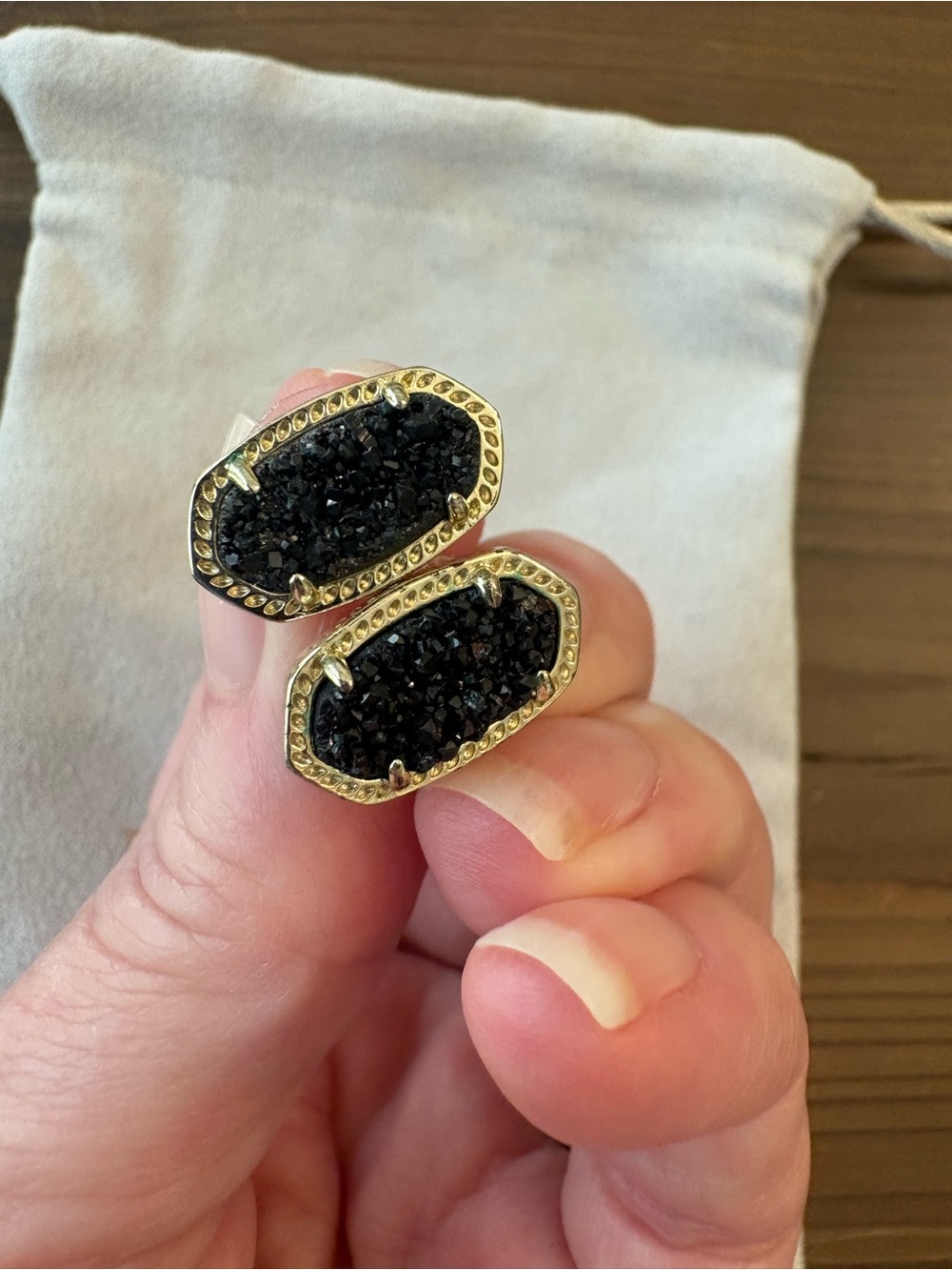Authentic Kendra Scott Ellie Stud Earrings Black Drusy Gold